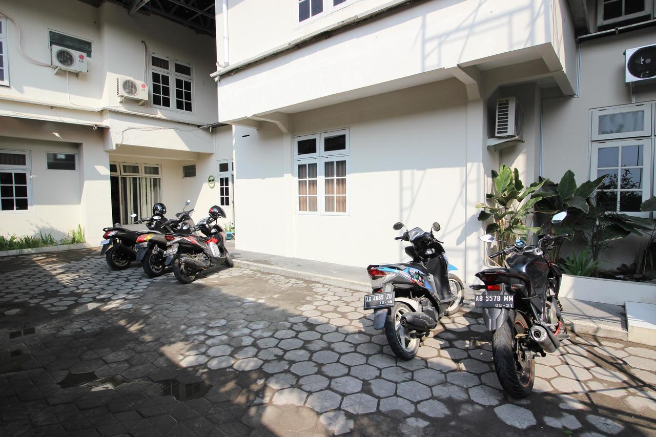 Reddoorz Plus Near Keraton Yogyakarta 2 Exterior foto
